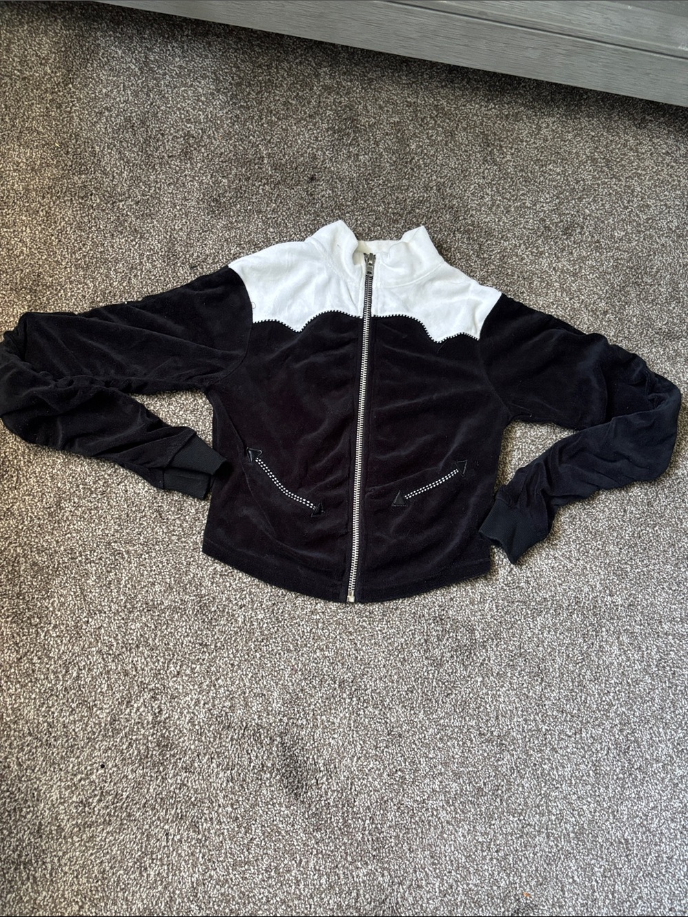 POSTER GIRL Black and White Zip-Up sweater